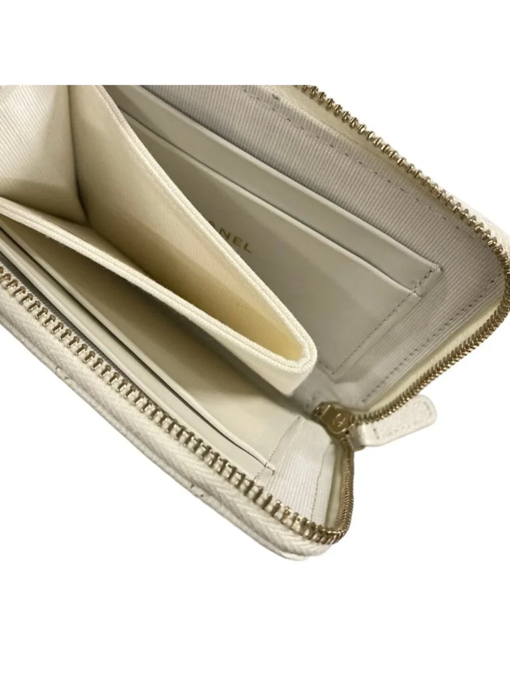 Chanel Coin Case Quilted White L-shaped Zipper Gold